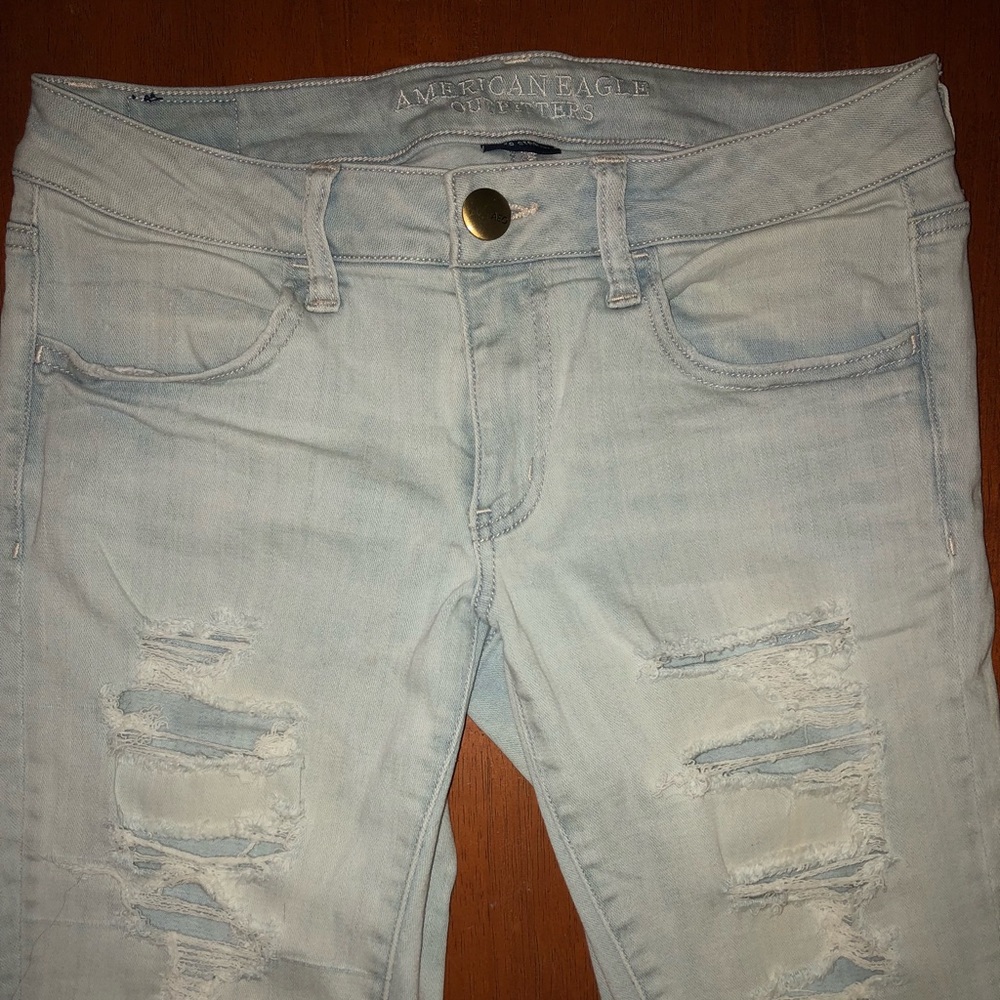 Light wash super low jegging AEO Denim X jeans!